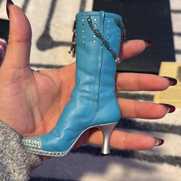 Groovy Baby - Boxed Just the Right Shoe-Raine Originals - Picture 6 of 8